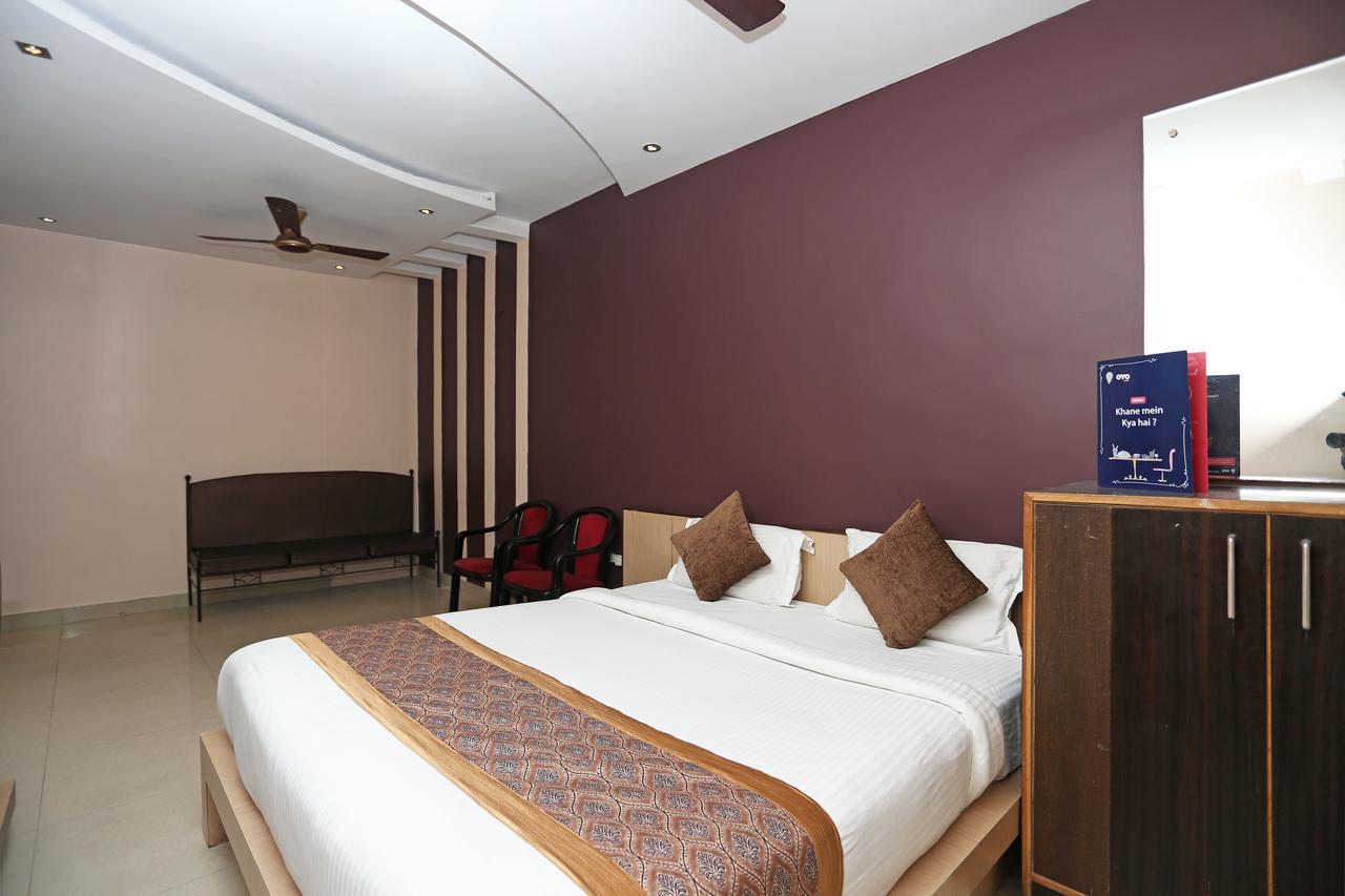 Oyo 11596 Sanjay Guest House กานปูร์ ภายนอก รูปภาพ