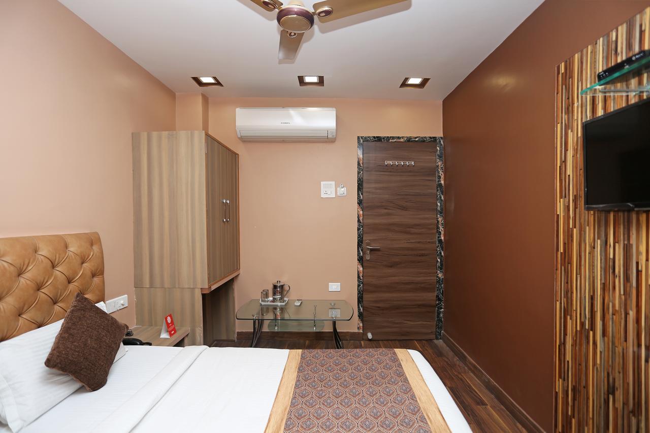 Oyo 11596 Sanjay Guest House กานปูร์ ภายนอก รูปภาพ